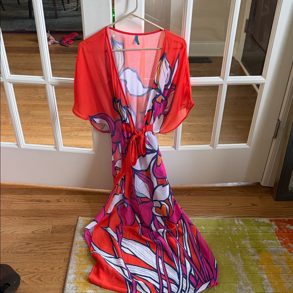 Beautiful Red and Pink Women's Coverup from Anthropologie